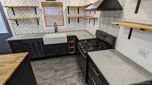 $2,800 | 1855 West Stoll Place, Denver, CO 80221