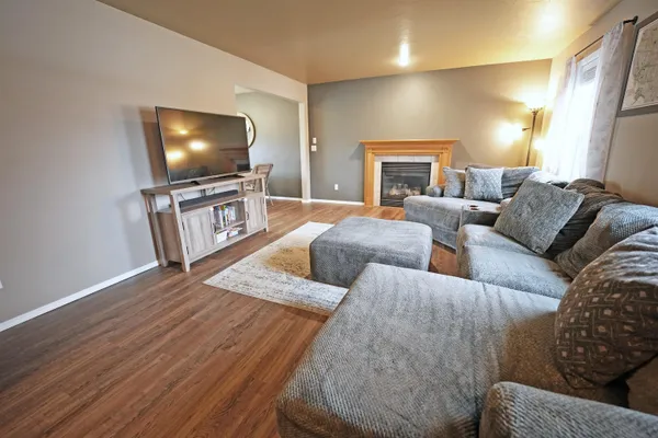 $424,900 | 508 Highland Meadow Trail, Pulaski, WI 54162