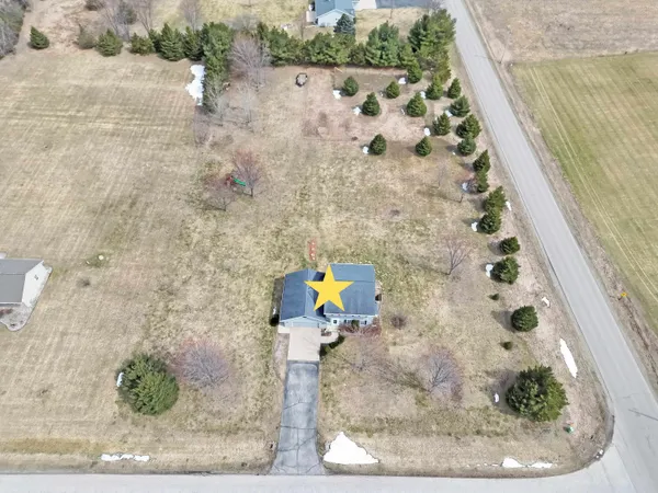 $424,900 | 508 Highland Meadow Trail, Pulaski, WI 54162