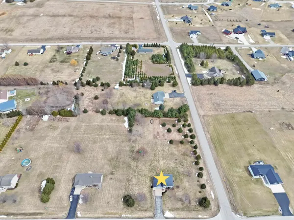 $424,900 | 508 Highland Meadow Trail, Pulaski, WI 54162