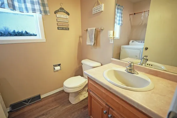 $424,900 | 508 Highland Meadow Trail, Pulaski, WI 54162