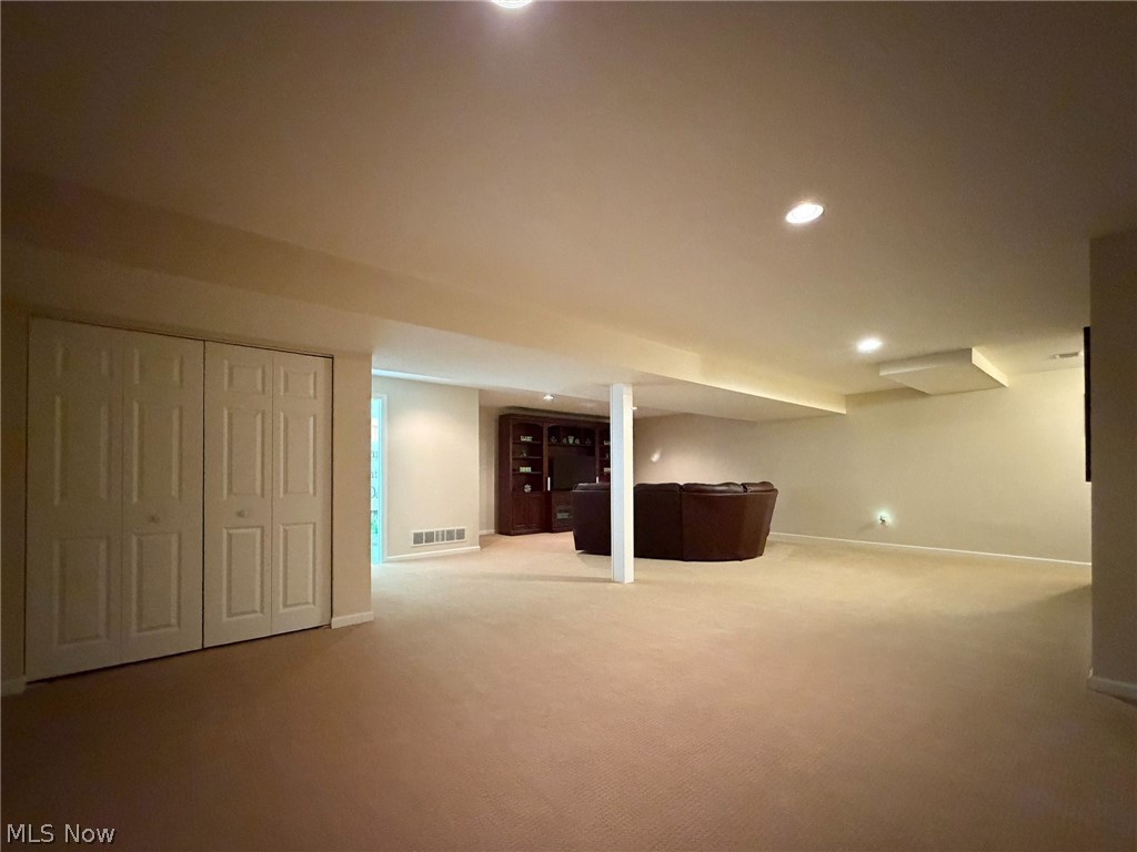 1343 Courtland Road Weirton, WV 26062 - Photo 39 of 50 Finished below grade area featuring recessed lighting and light carpet