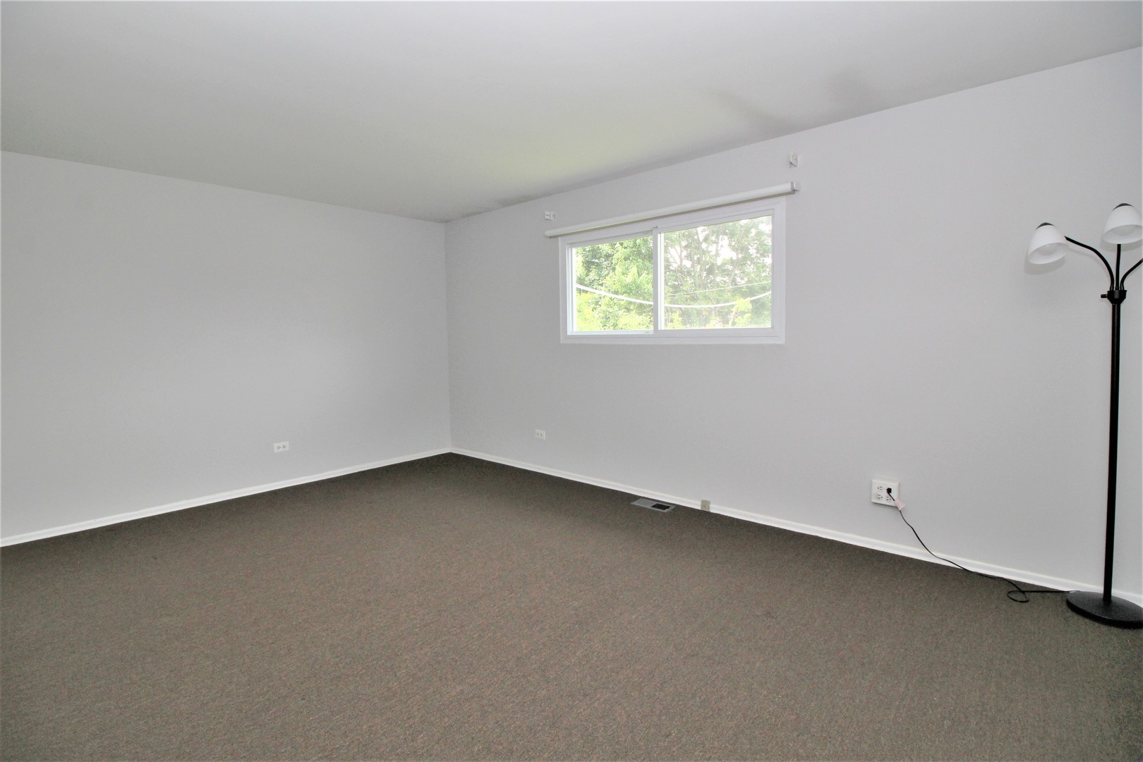 5178 Bellaire Road Oak Forest, IL 60452 - Photo 6 of 11