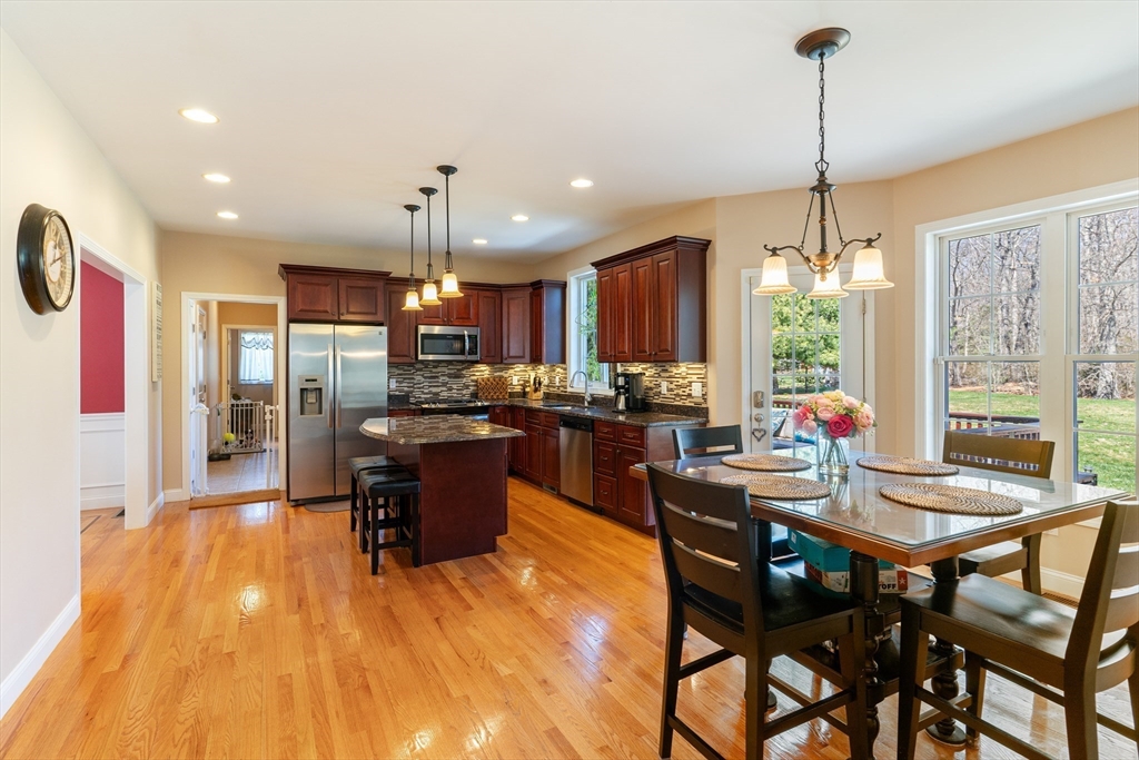 368 Cottrell Road Tiverton, RI 02878 - Photo 18 of 41