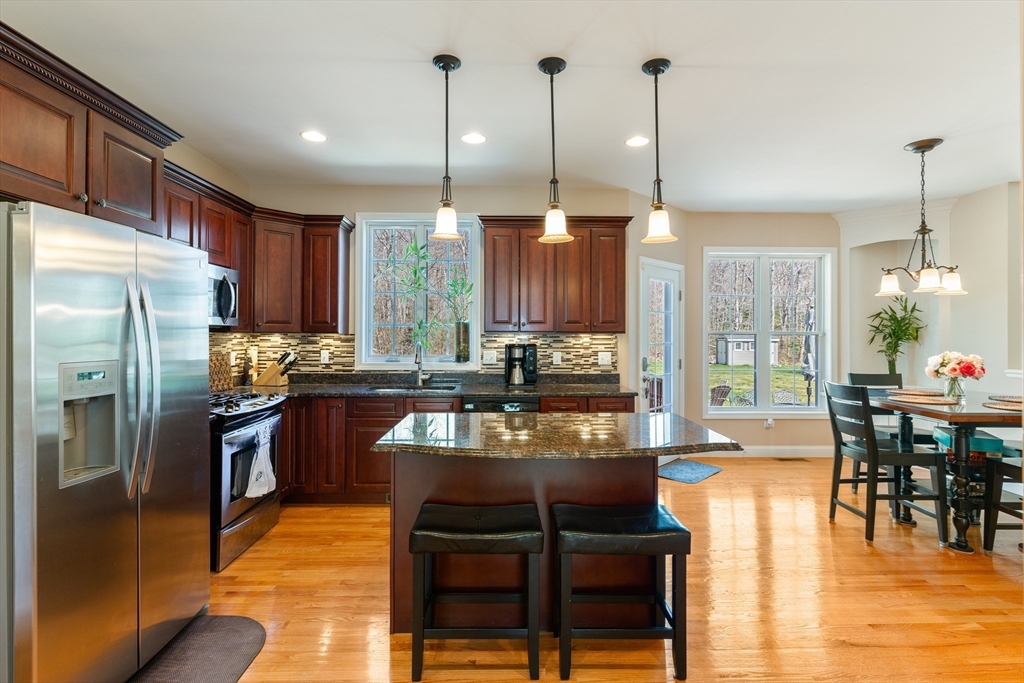 368 Cottrell Road Tiverton, RI 02878 - Photo 20 of 41