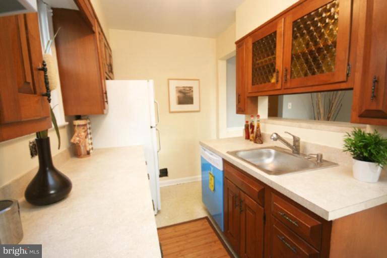 9410 Ocala Street Silver Spring, MD 20901 - Photo 10 of 20 Kitchen #3