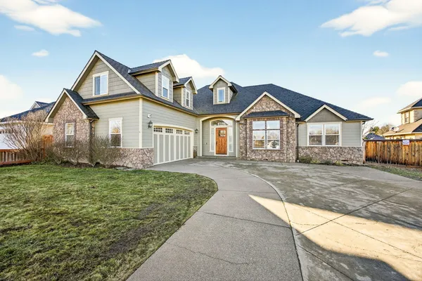 $681,525 | 1617 Tennessee Lane, Central Point, OR 97502