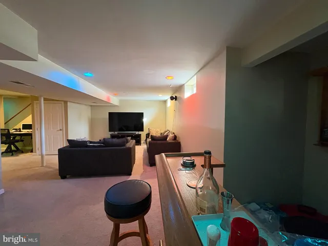 $679,900 | 8 Creekwood Drive, Bordentown, NJ 08505