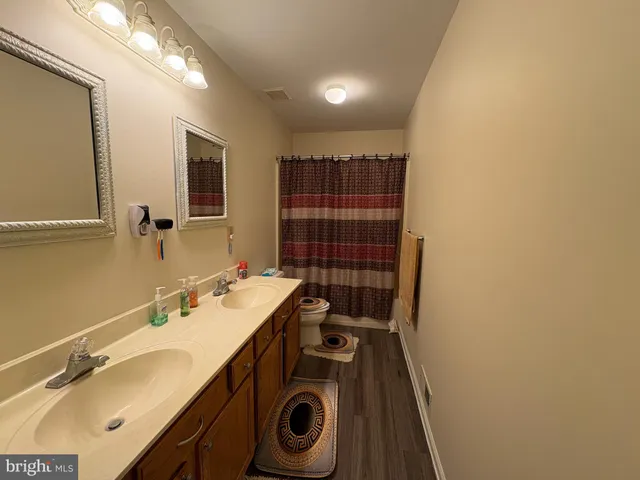 $679,900 | 8 Creekwood Drive, Bordentown, NJ 08505