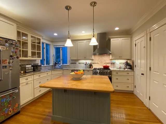 $5,250 | 35 Wellesley Street, Weston, MA 02493