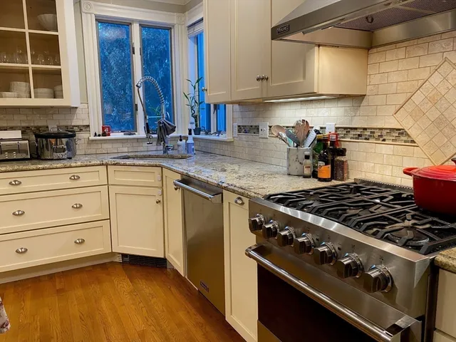 $5,250 | 35 Wellesley Street, Weston, MA 02493