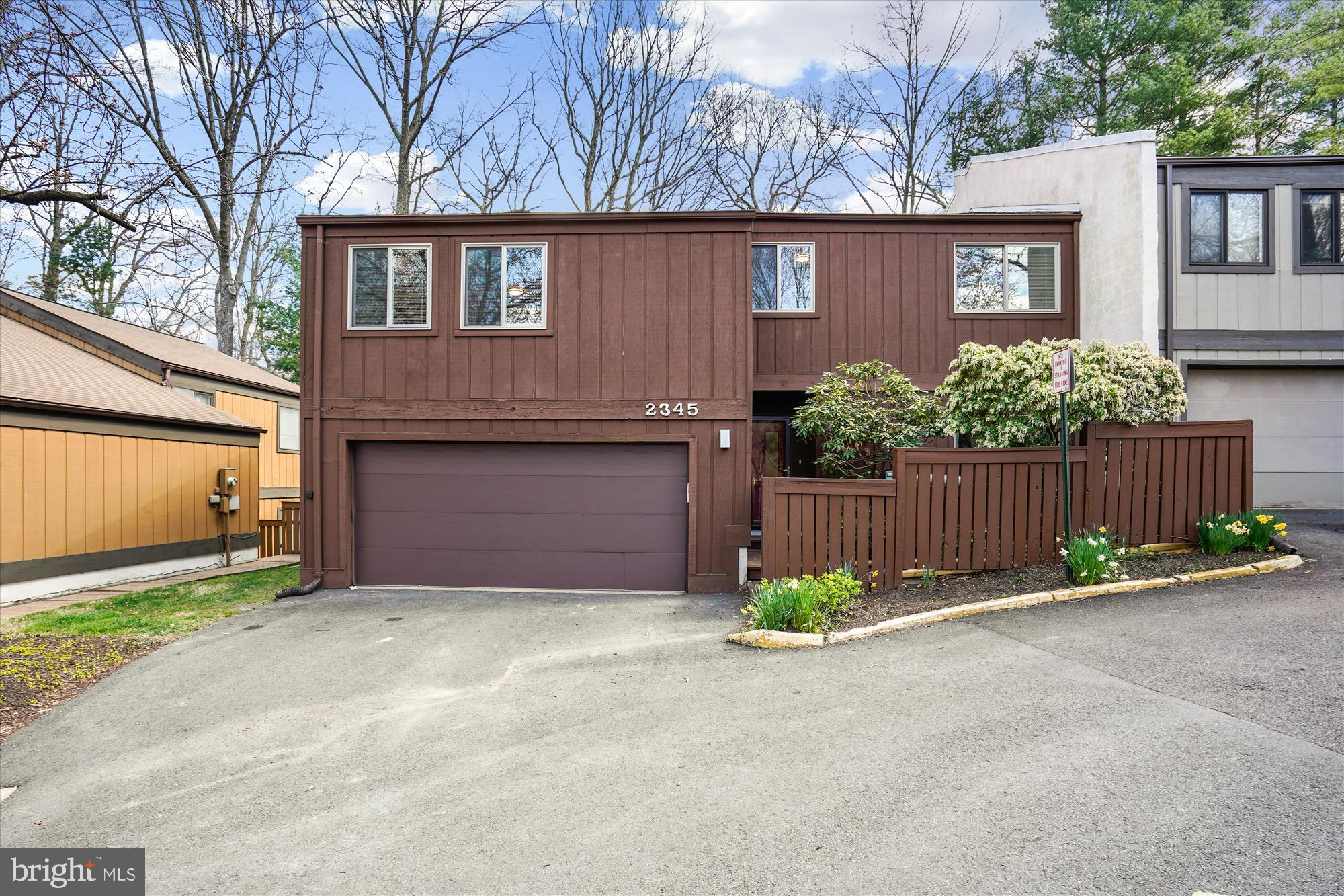2345 Glade Bank Way Reston, VA 20191 - Photo 1 of 39 Welcome Home!