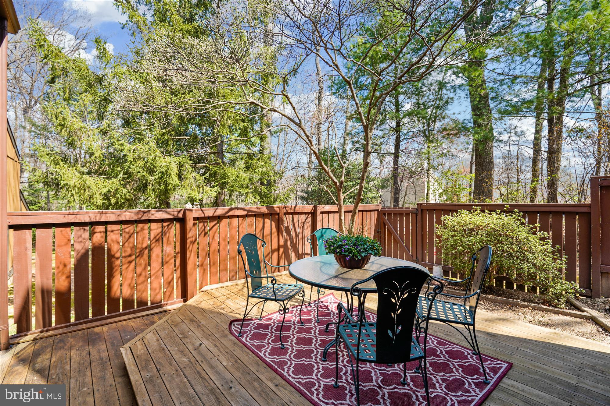 2345 Glade Bank Way Reston, VA 20191 - Photo 25 of 39 Sunny patio - outdoor dining