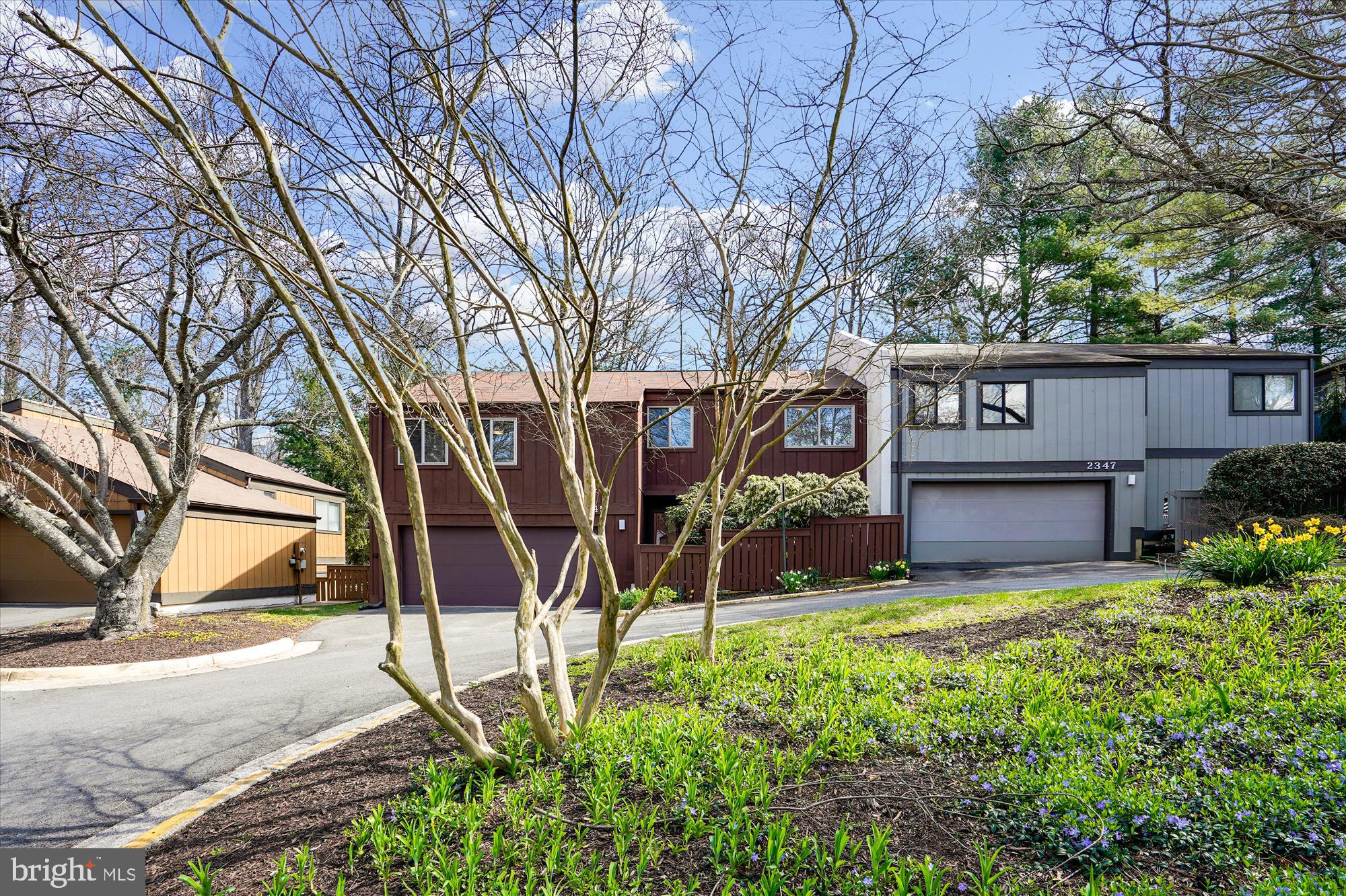 2345 Glade Bank Way Reston, VA 20191 - Photo 28 of 39 Circular drive in front of the home