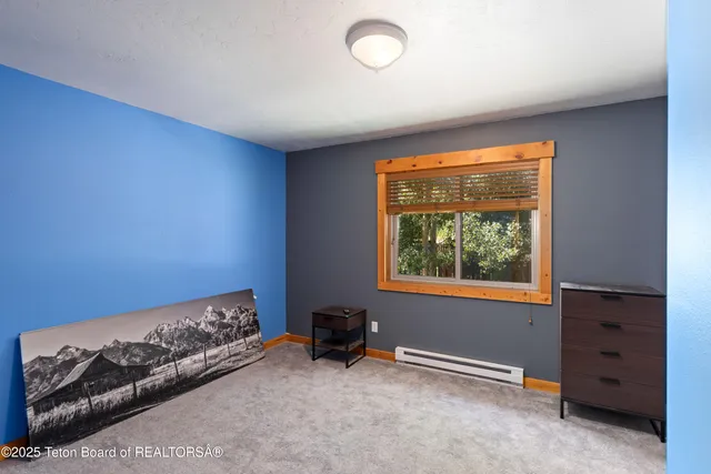 $850,000 | 404 Snake River Drive, Alpine, WY 83128