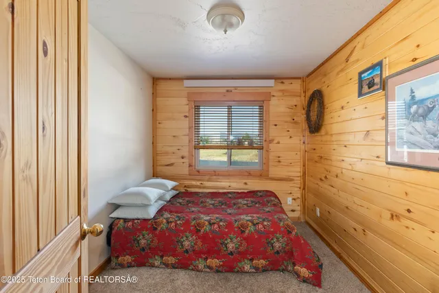 $850,000 | 404 Snake River Drive, Alpine, WY 83128