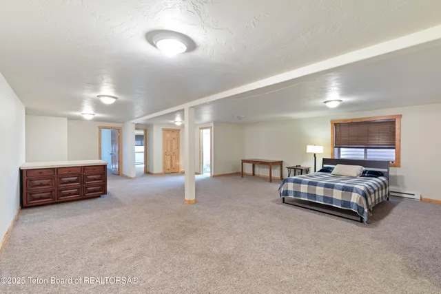 $850,000 | 404 Snake River Drive, Alpine, WY 83128
