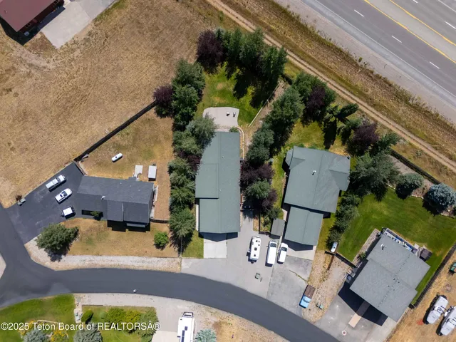 $850,000 | 404 Snake River Drive, Alpine, WY 83128