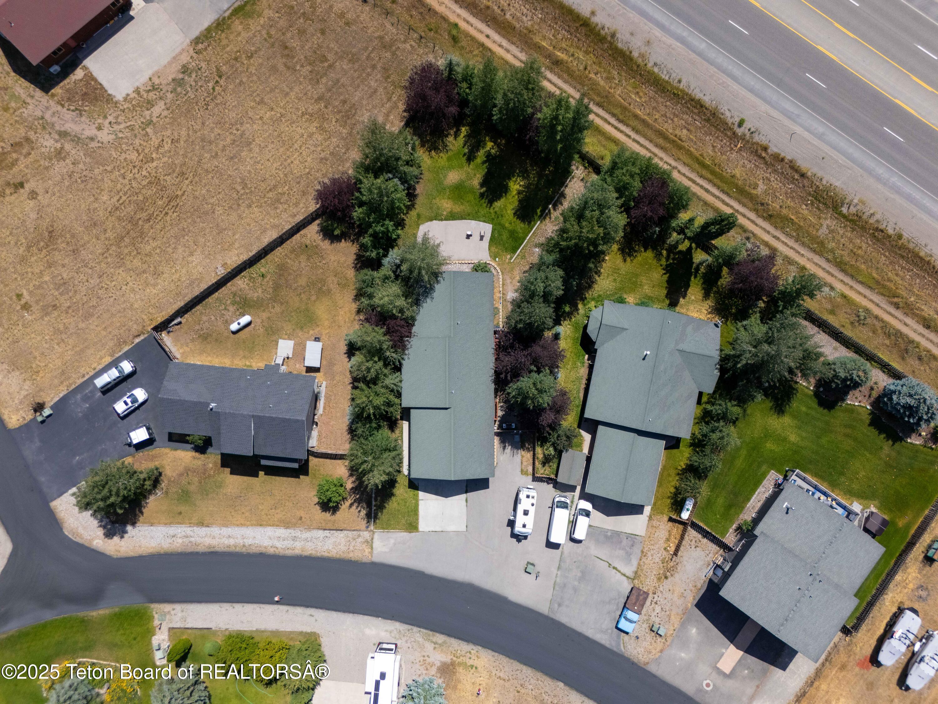 404 Snake River Drive Alpine, WY 83128 - Photo 5 of 51 404 Snake River_0119_D