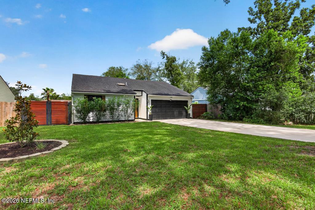 12844 Beaubien Road-2