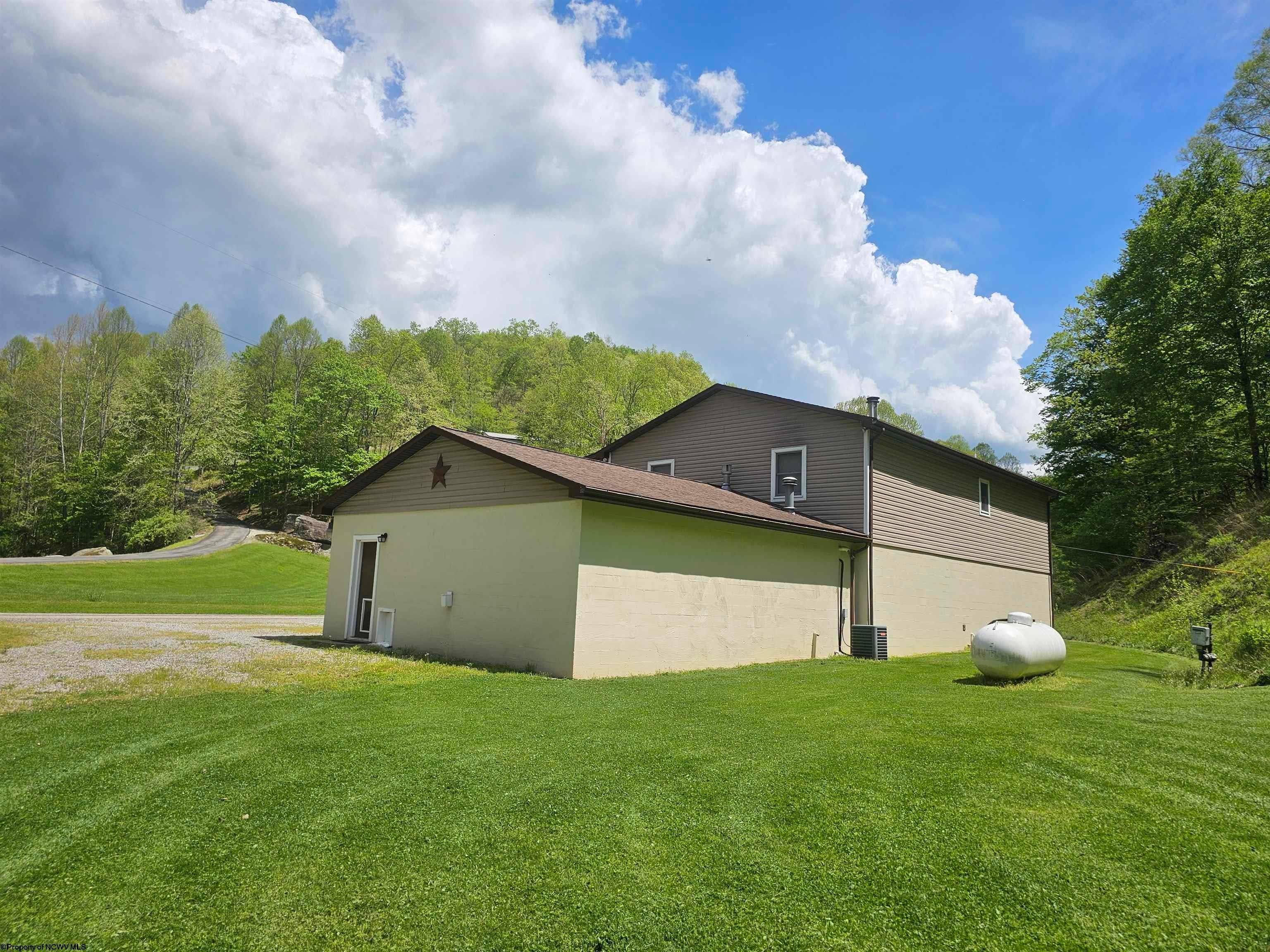 1368 Redlick Run Road New Milton, WV 26411 - Photo 21 of 33 Gallery Image 21