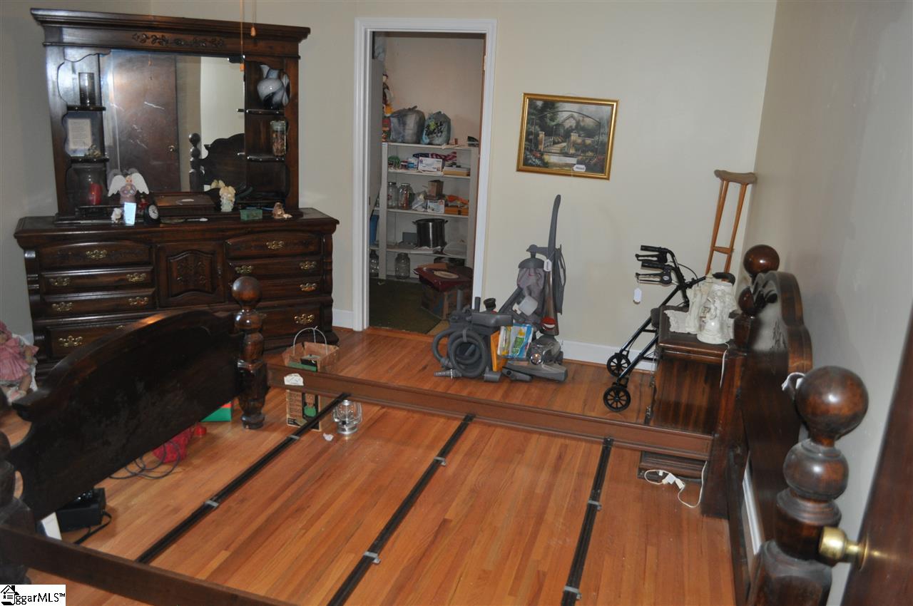 220 Due West Road Honea Path, SC 29654 - Photo 15 of 28