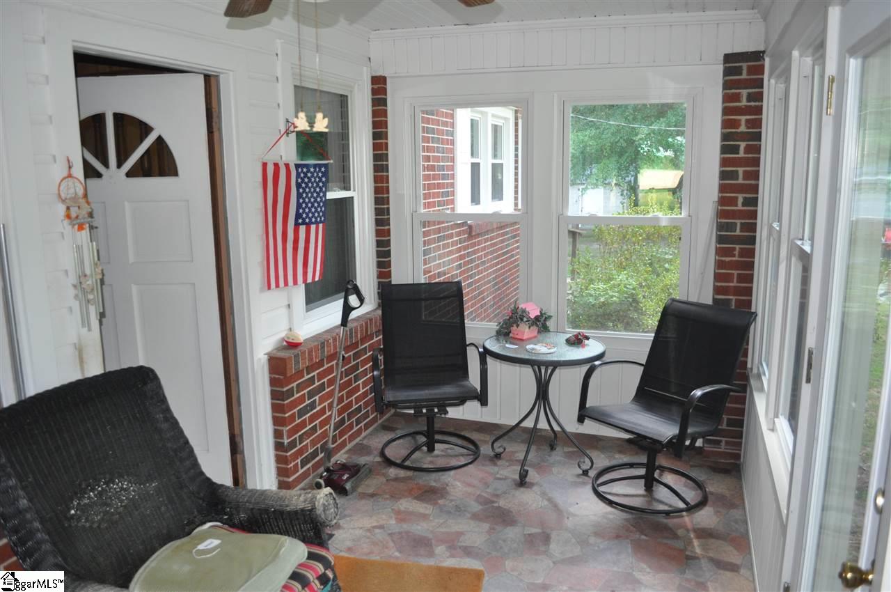220 Due West Road Honea Path, SC 29654 - Photo 4 of 28