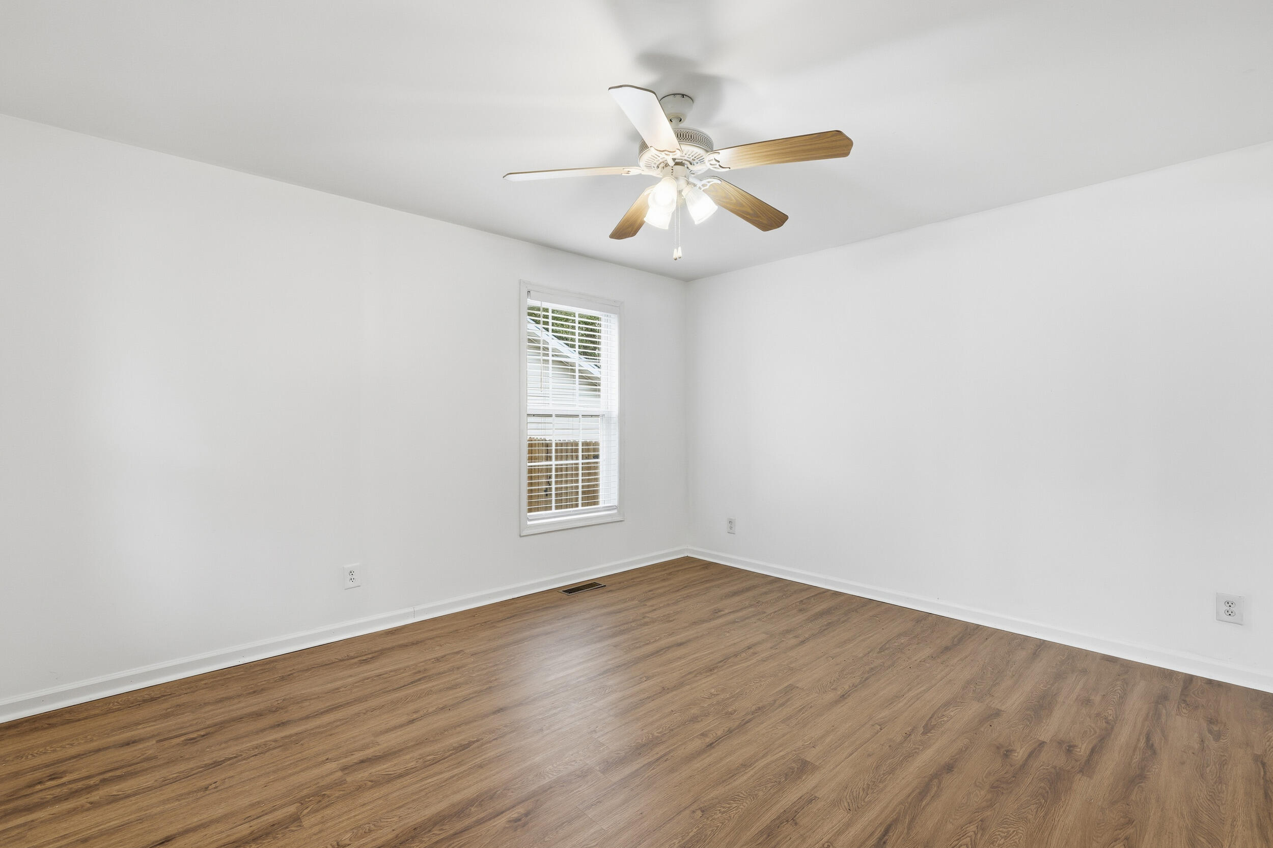 2590 Otranto Road North Charleston, SC 29406 - Photo 20 of 49 16_550a1039