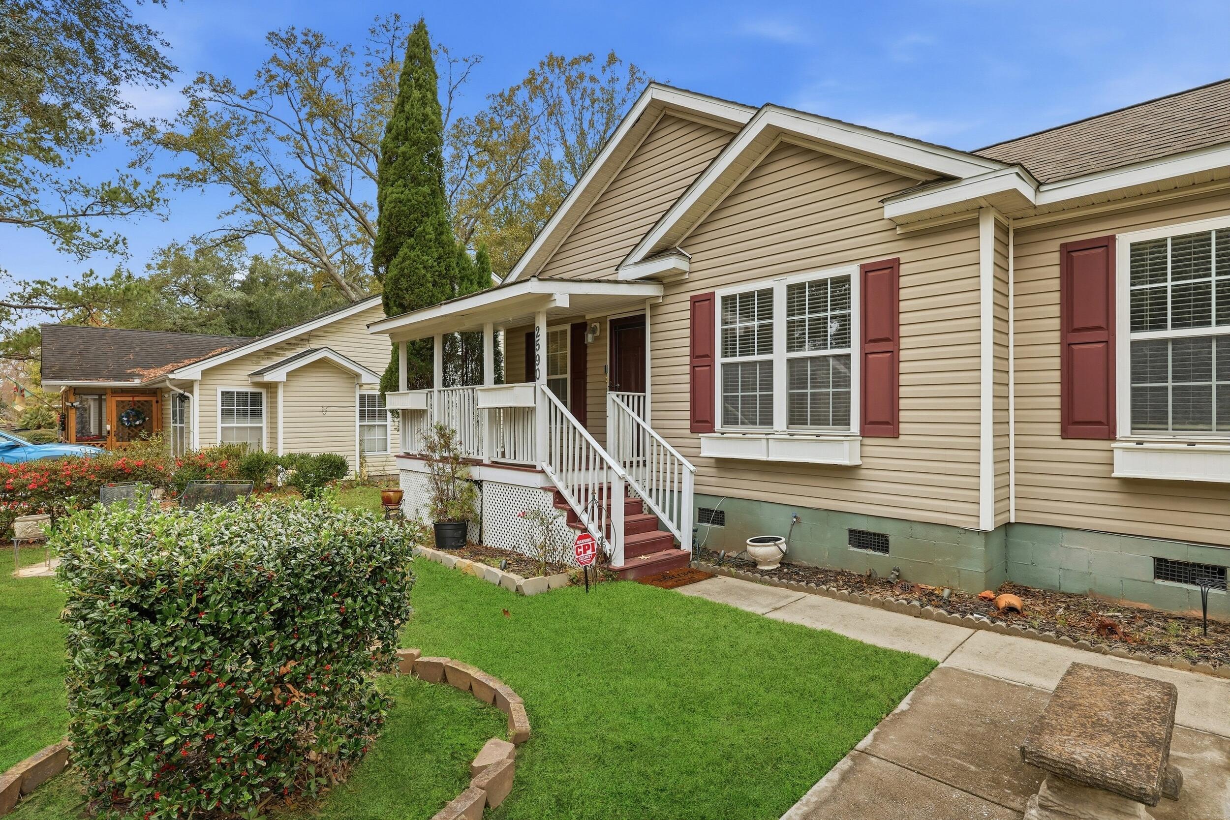 2590 Otranto Road North Charleston, SC 29406 - Photo 4 of 49 11_ecp_003