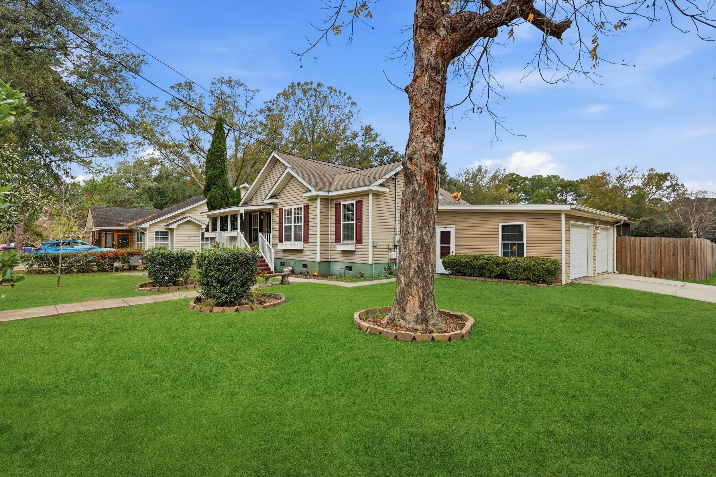 2590 Otranto Road North Charleston, SC 29406 - Photo 5 of 49 9_ecp_004