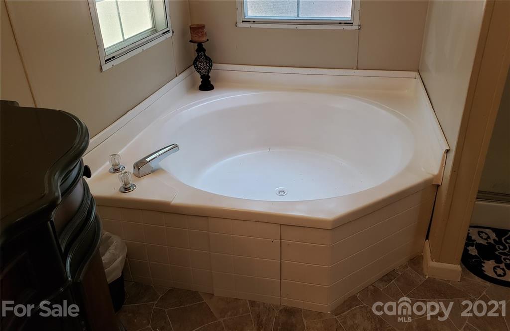 2012 State Rd S-46-168 York, SC 29745 - Photo 18 of 48 a bathroom with a bathtub