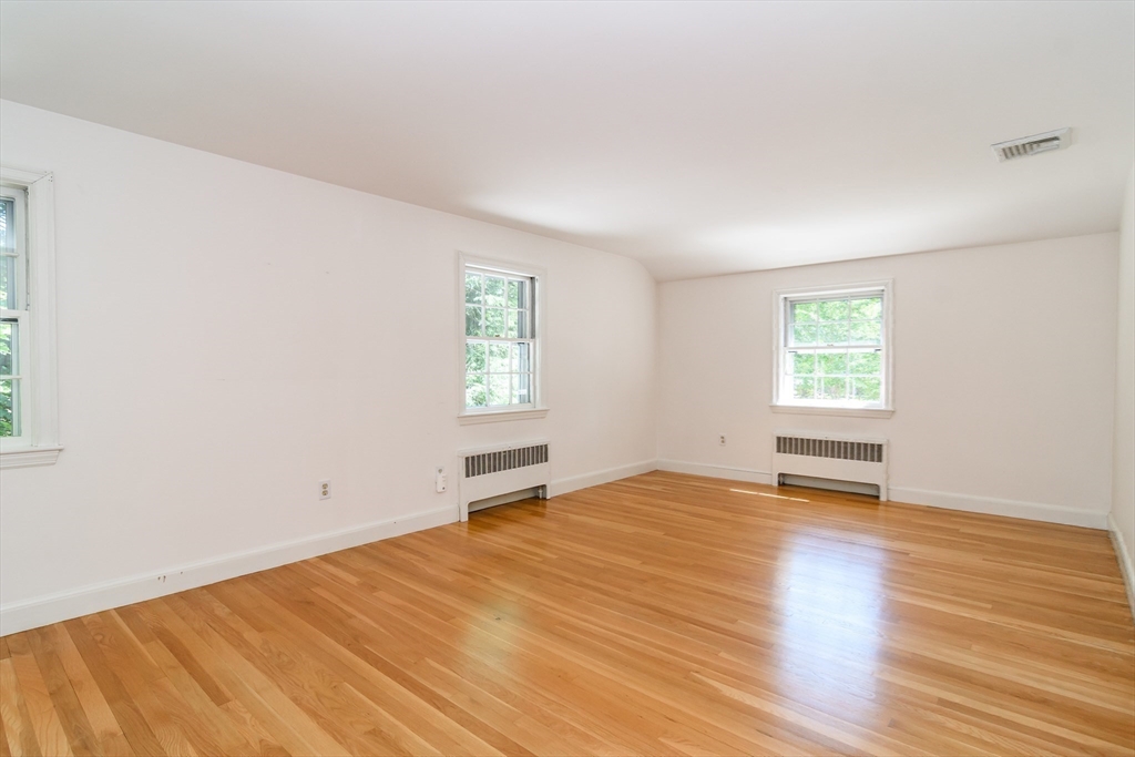 78 Lorraine Road Westwood, MA 02090 - Photo 18 of 34