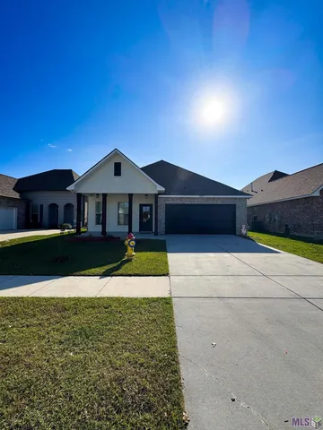 $345,000 | 17048 Avocet Drive, Prairieville, LA 70769