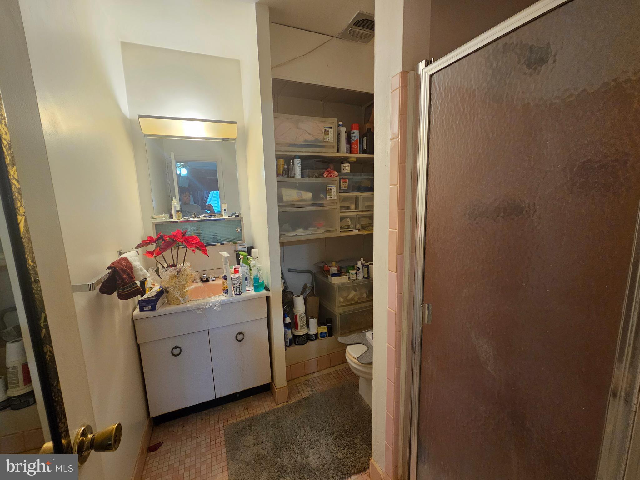 4523 Kinmount Road Lanham, MD 20706 - Photo 27 of 38 a hallway view with living room