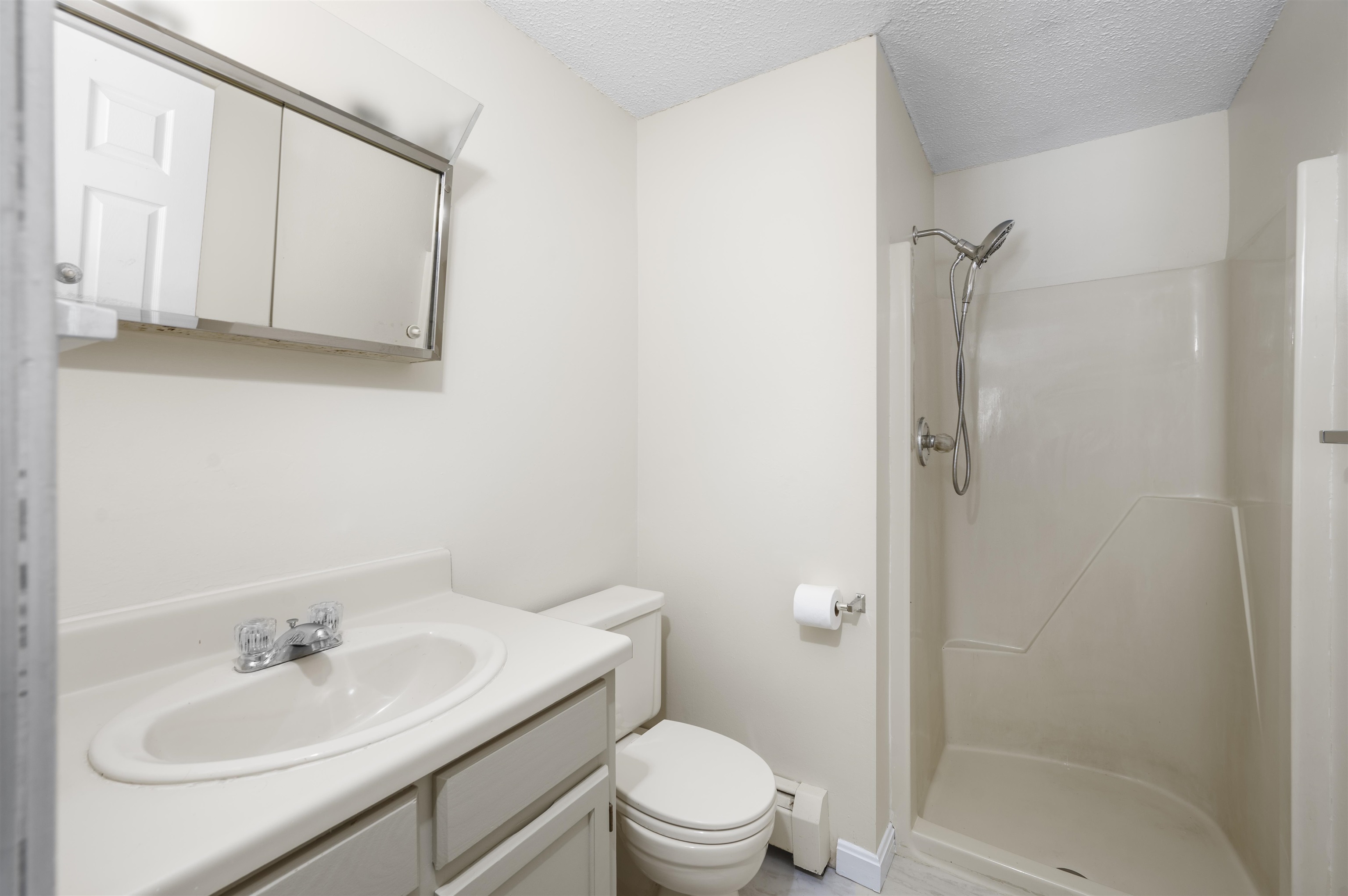 50 Brookside Drive, Unit A7 Exeter, NH 03833 - Photo 17 of 39