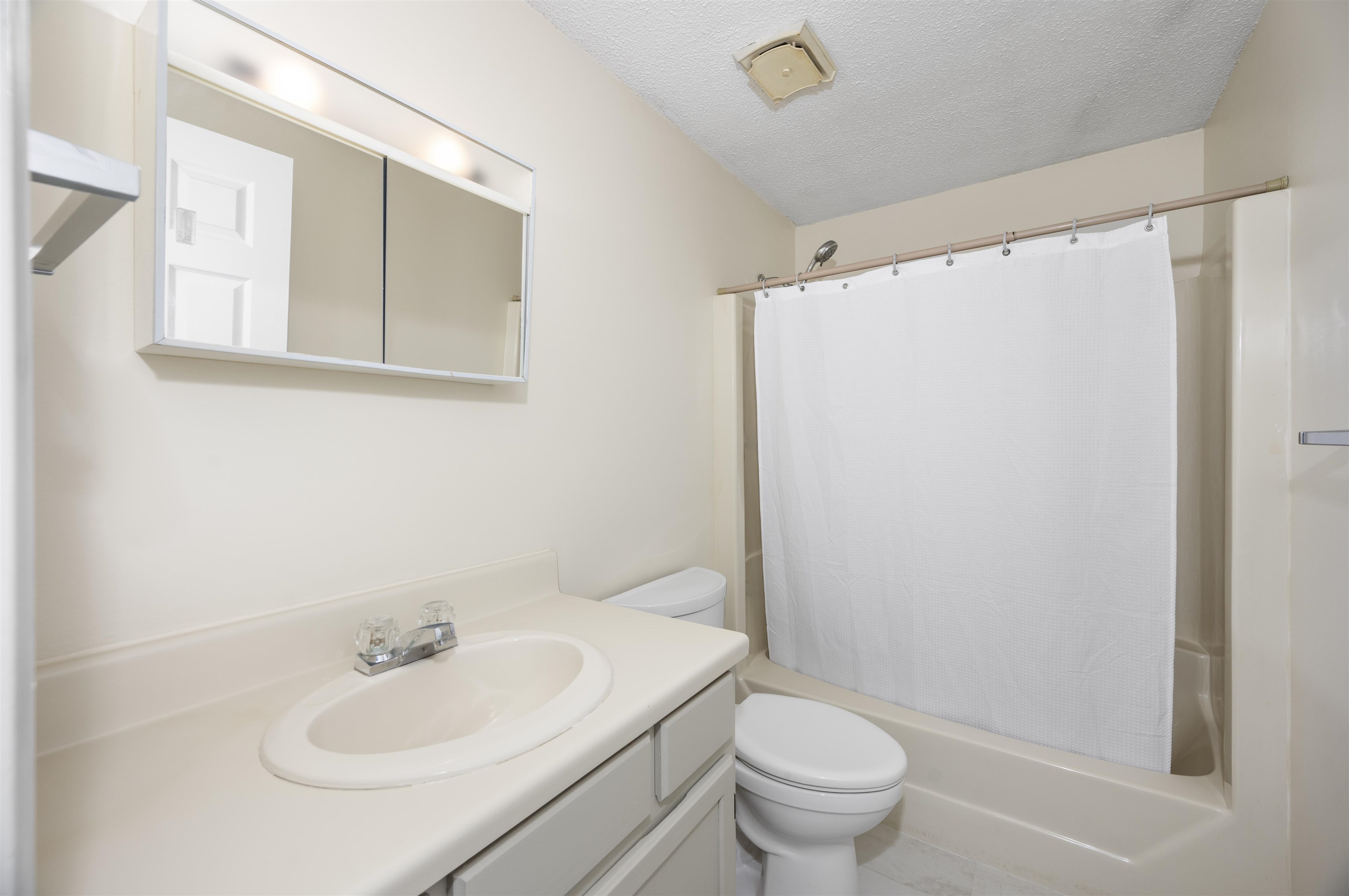 50 Brookside Drive, Unit A7 Exeter, NH 03833 - Photo 20 of 39