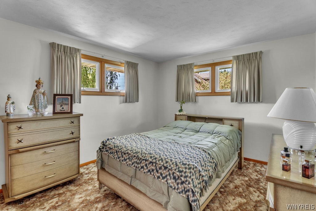 638 Borden Road Cheektowaga, NY 14227 - Photo 22 of 41 Bedroom #1