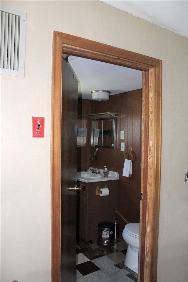 472 Beach Road Woodford, VT 05201 - Photo 11 of 20 Gallery Image 11
