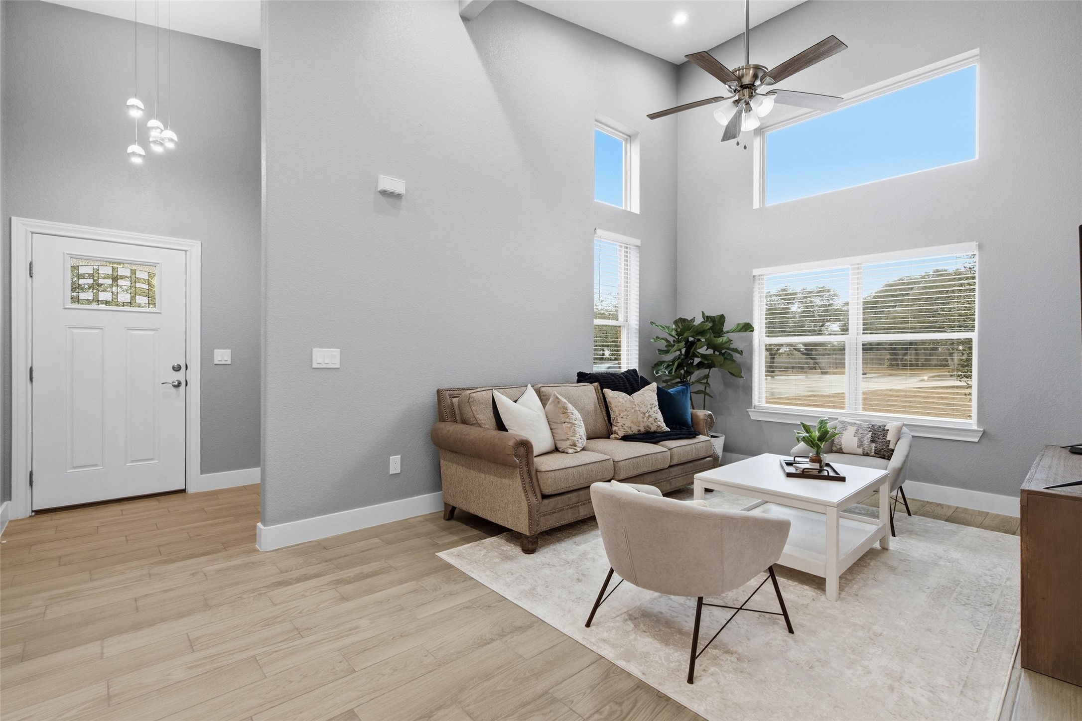 23315 Nameless Road Leander, TX 78641 - Photo 34 of 40 Guest Home - Living Room