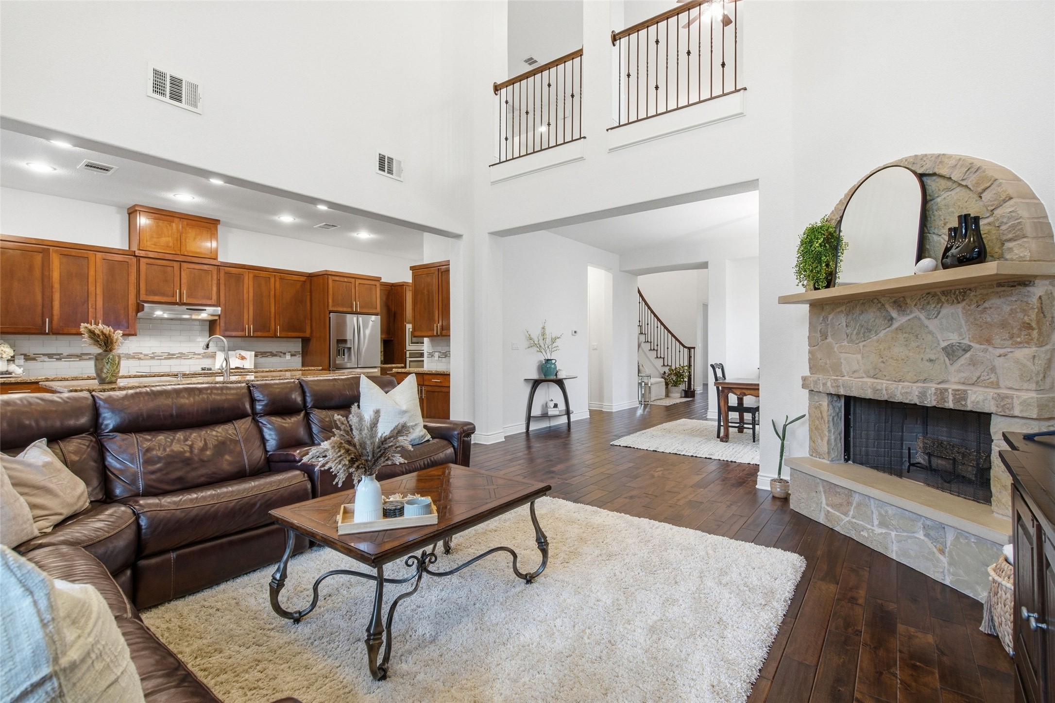 23315 Nameless Road Leander, TX 78641 - Photo 6 of 40 Main Home - Great Room