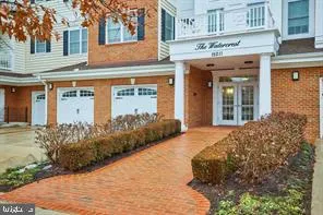 $2,700 | 15211 Royal Crest Drive, Unit 103, Haymarket, VA 20169