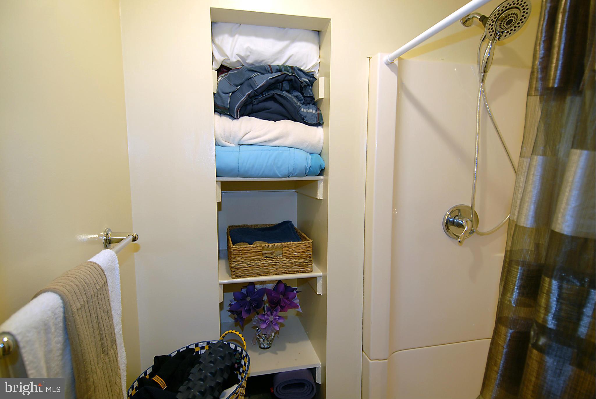11928 Barrel Cooper Court Reston, VA 20191 - Photo 21 of 30 Interior (General)