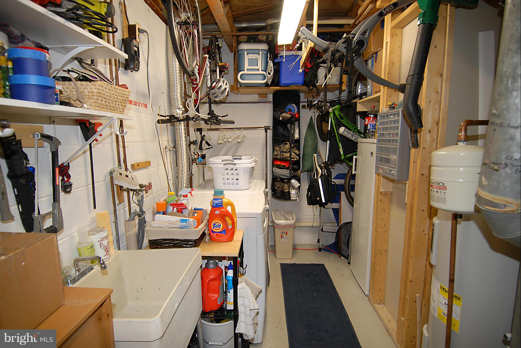 11928 Barrel Cooper Court Reston, VA 20191 - Photo 23 of 30 Interior (General)
