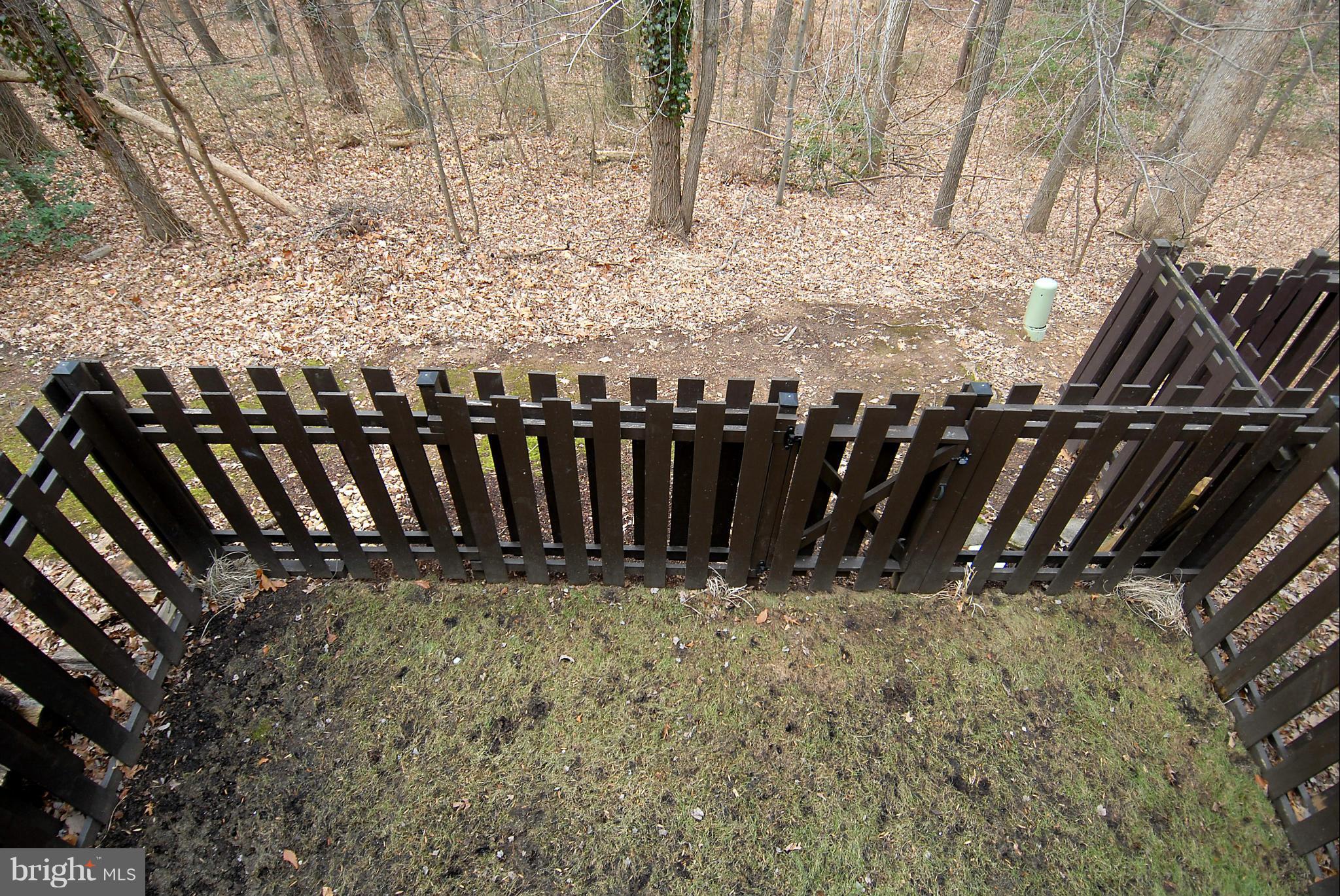 11928 Barrel Cooper Court Reston, VA 20191 - Photo 28 of 30 Exterior (Rear)