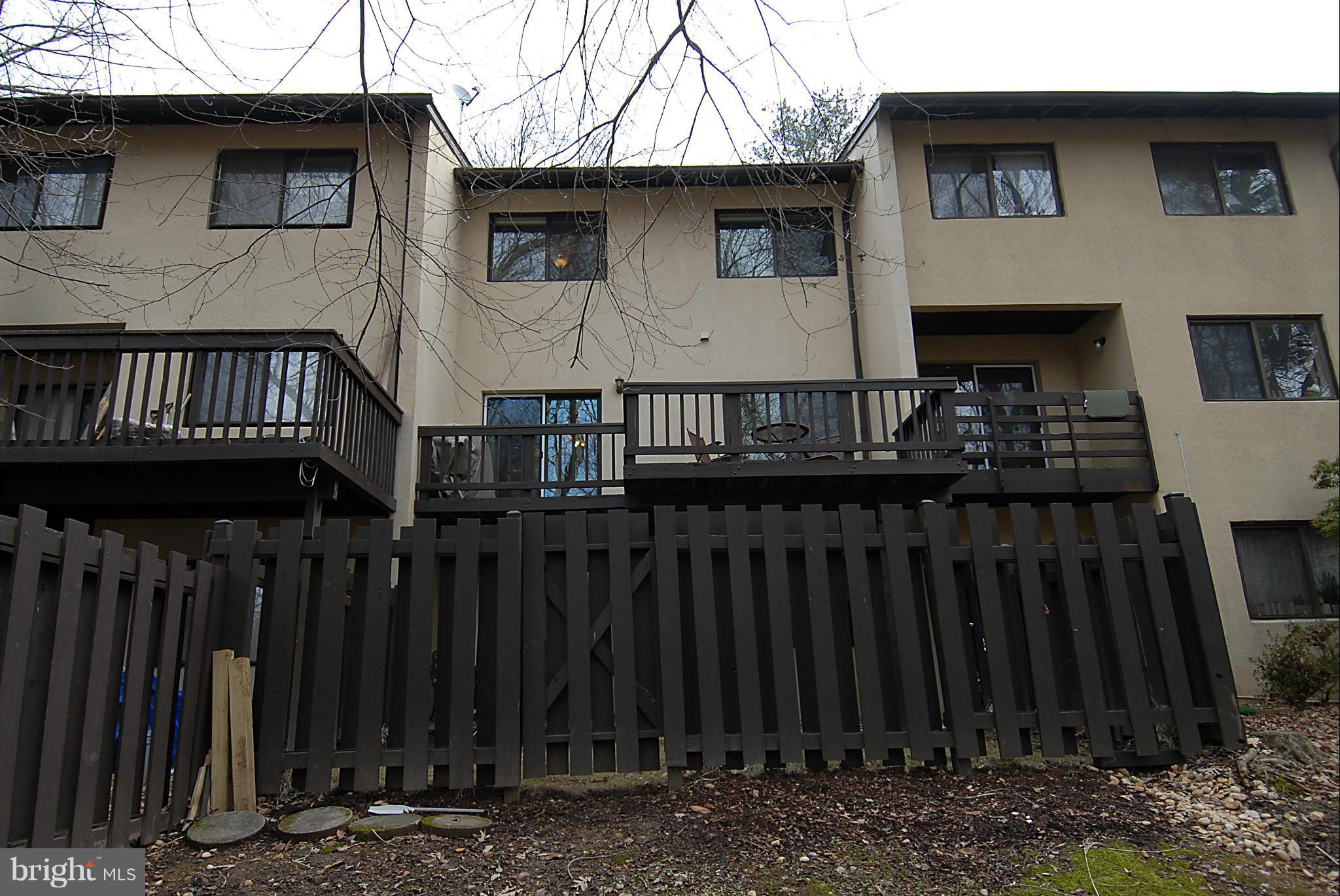 11928 Barrel Cooper Court Reston, VA 20191 - Photo 29 of 30 Exterior (Rear)