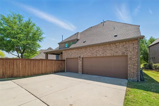 $858,900 | 112 Aransas Drive, Irving, TX 75039