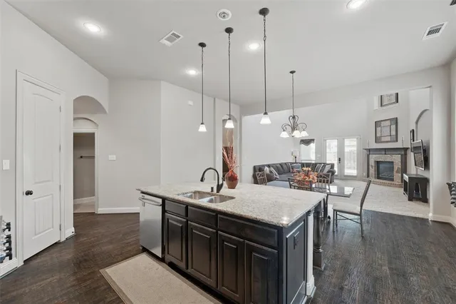 $858,900 | 112 Aransas Drive, Irving, TX 75039