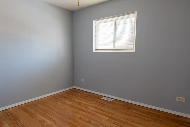 $349,900 | 71 Cambridge Lane, Glendale Heights, IL 60139