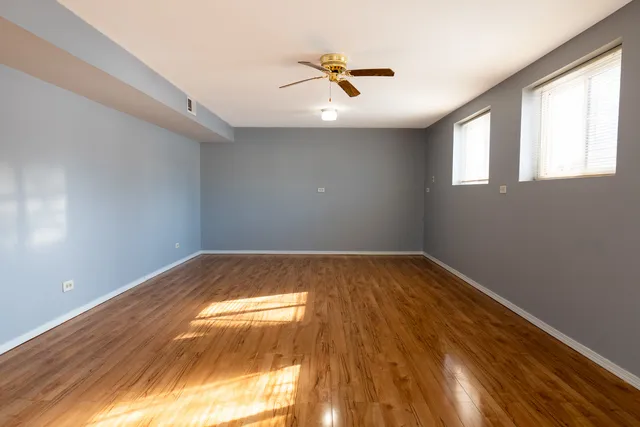 $349,900 | 71 Cambridge Lane, Glendale Heights, IL 60139