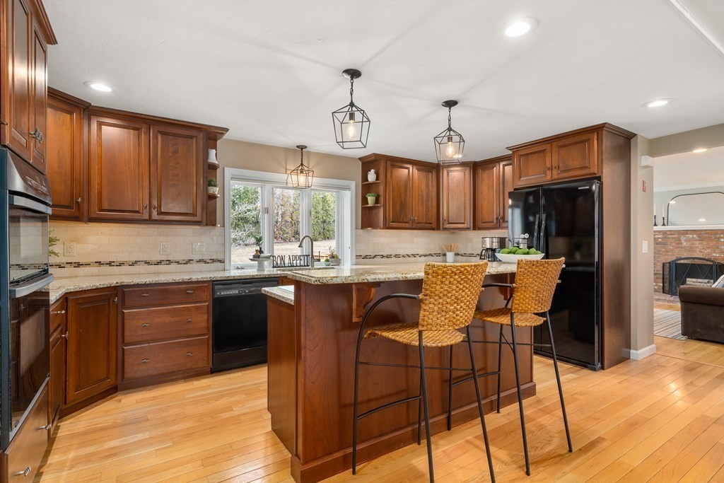 4 Whitney Road Hopedale, MA 01747 - Photo 8 of 32 Gallery Image 8